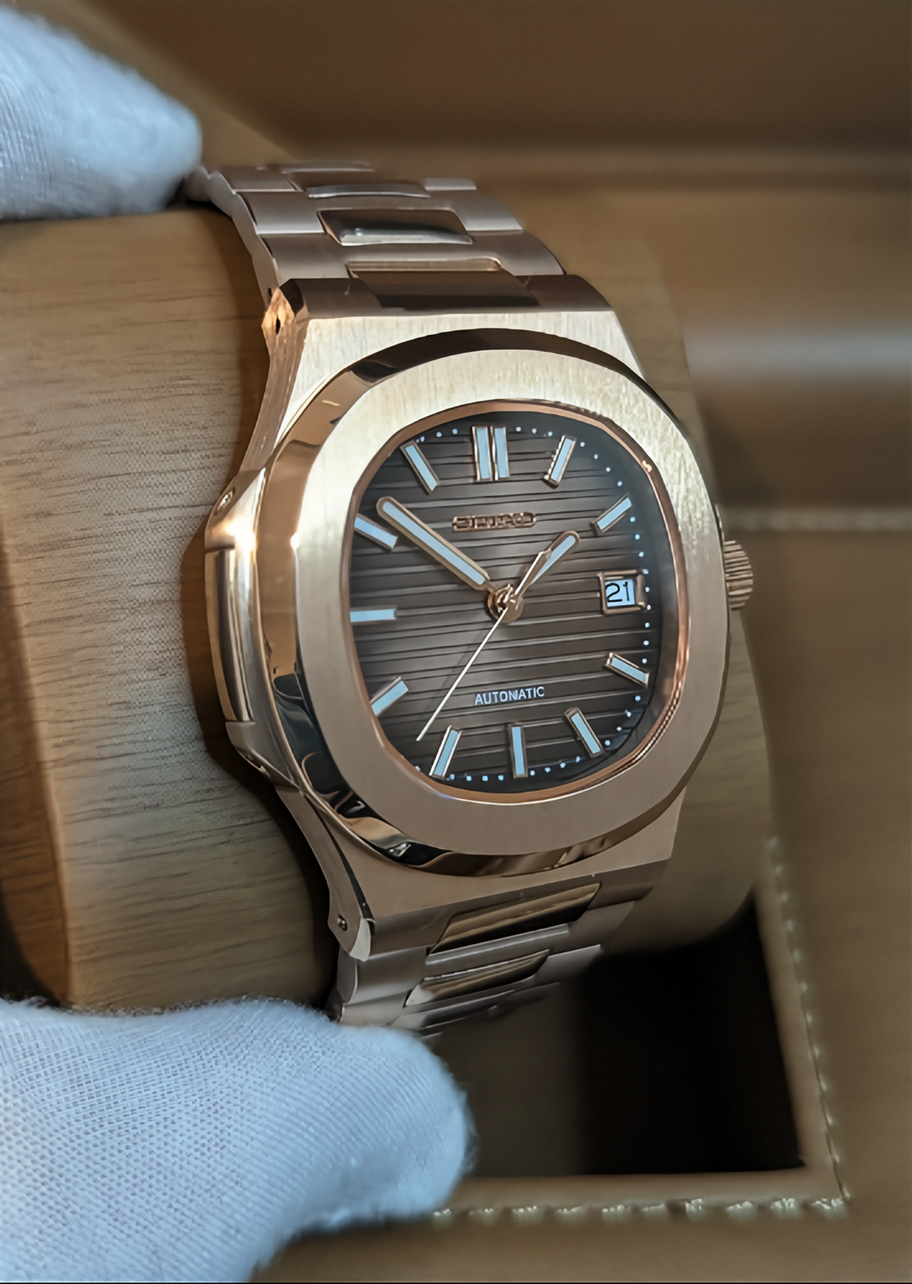 Reloj Automático PANTER NAUTILUS Dorado Rosa con Fecha