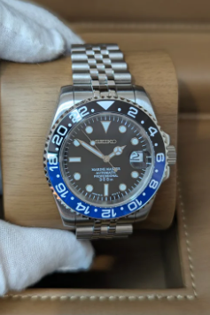 Reloj Automatico PANTER DIVER Batgirl