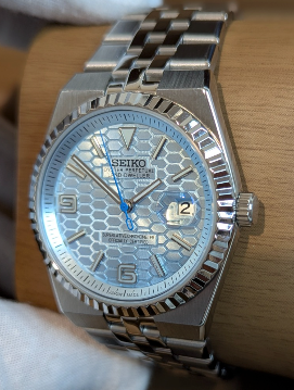 Montre automatique PANTHER LAN-DWELLER FLAT Jubilee Bleu clair