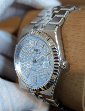 Montre automatique PANTHER LAN-DWELLER FLAT Jubilee Bleu clair