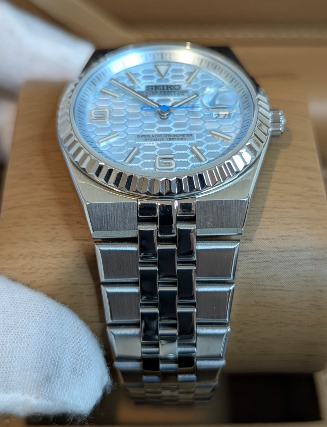 Montre automatique PANTHER LAN-DWELLER FLAT Jubilee Bleu clair